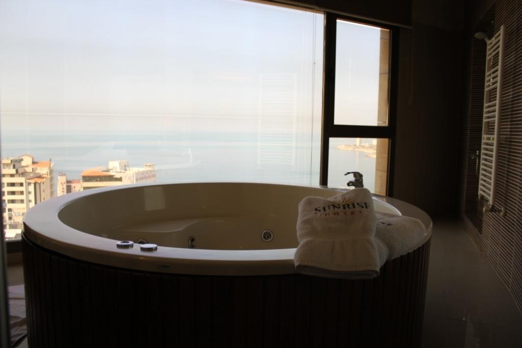 Sunrise Hotel Jounieh Eksteriør bilde